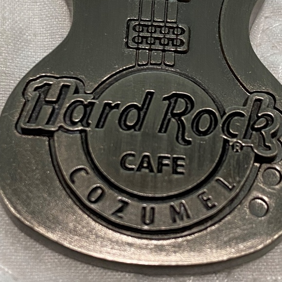 Hard Rock Cap (Bundled with Key Ring and Pin) - Picture 9 of 12